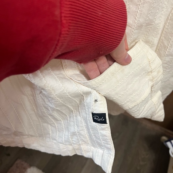 Rails Sinclair Shirt
Bone Cream Casual Button Down Shirt - Picture 10 of 12